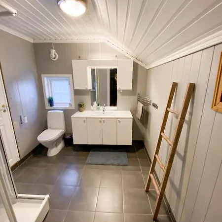 Idyllisk Smabruk I Grimstad. 25min Fra Dyreparken Villa *